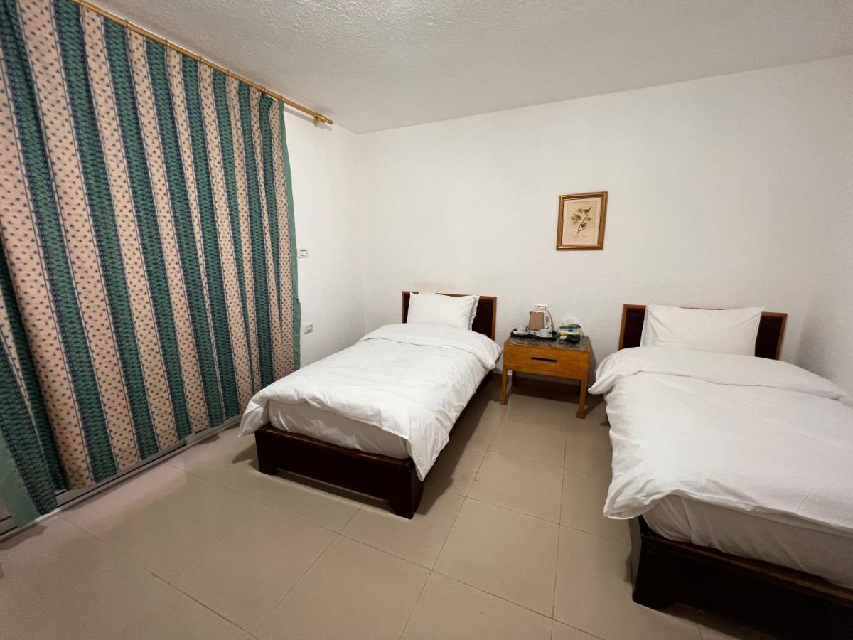 Petra Home Hotel Wadi Musa Ngoại thất bức ảnh
