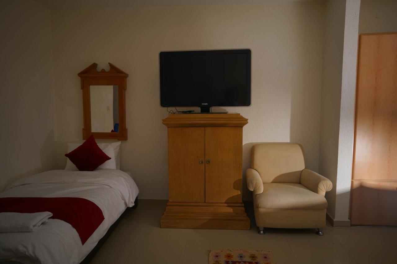 Petra Home Hotel Wadi Musa Ngoại thất bức ảnh